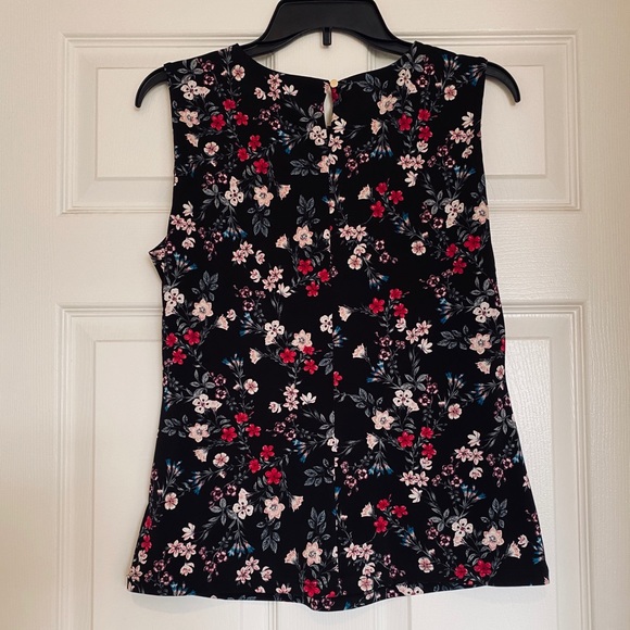 Calvin Klein Printed Pleated Neck Top Sizes M - Picture 2 of 7